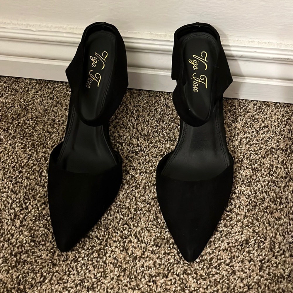 Black heel mules